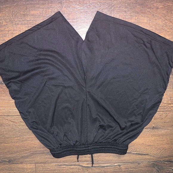 Inaria Soccer Shorts - Picture 2 of 2